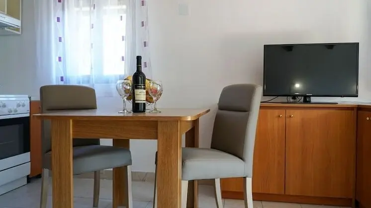 Studio Apartment Slivje - Mutfak