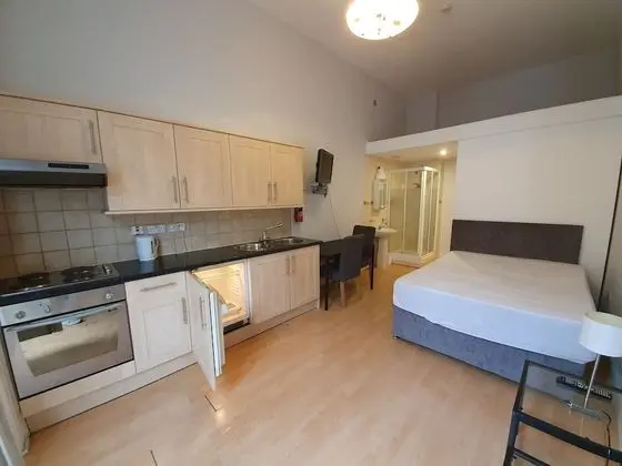 Studio Apartment in South Kensington 17