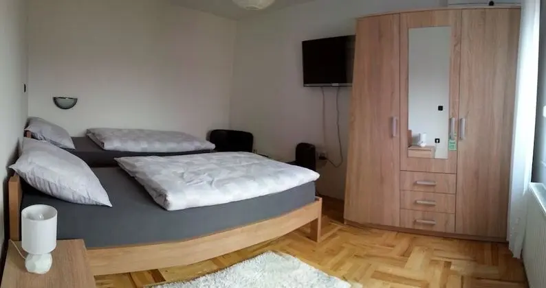 Studio Apartments Korosteljev - Oda