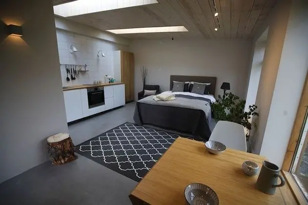 Studio Aurora - Öne Çıkan Resim