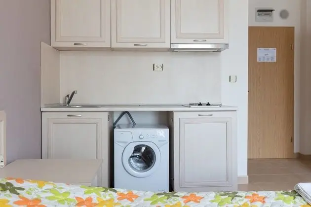 Studio with Balcony and Pool View