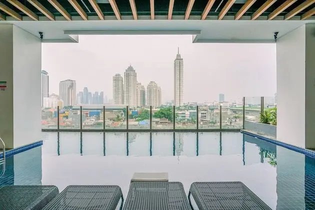 Studio Best Rate at Kebayoran Icon Apartment near Gandaria City