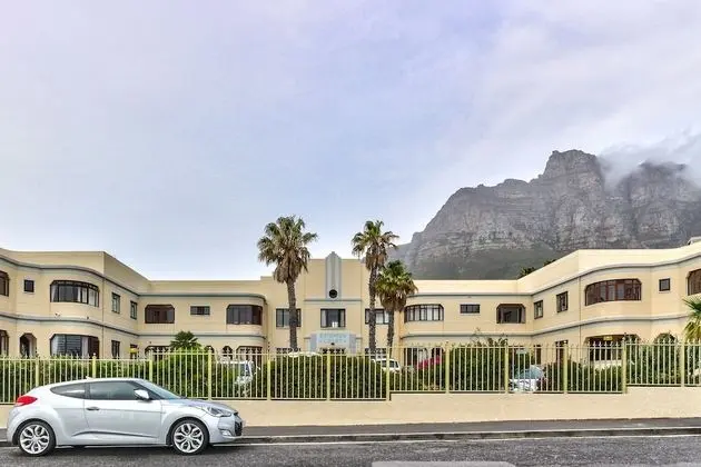 Studio in Camps Bay - 40m From Beach