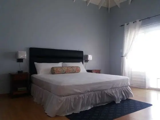 Studio Chateau - Manor Park, Kingston 8 - Oda
