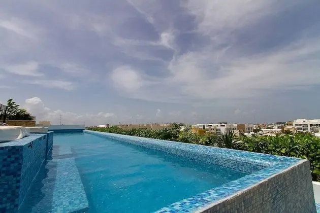 Studio Close to 5th Av w Amazing Roof Pool View, Gym, Spa and More - Havuz