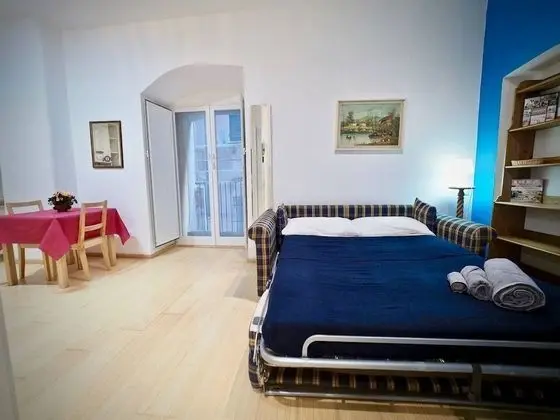 Studio DEL Sale, NEL Centro DEL Porto Antico - Oda