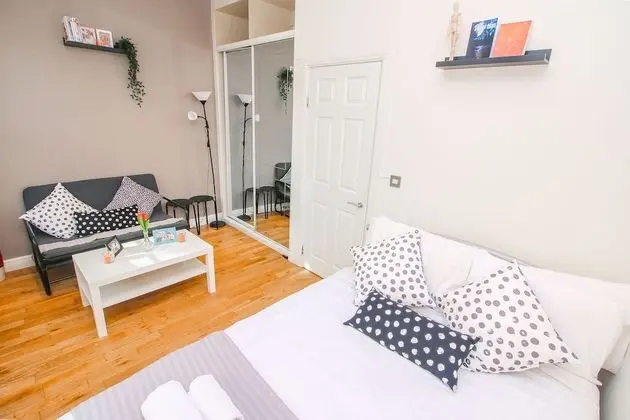 Studio Flat near Liverpool Street - Öne Çıkan Resim