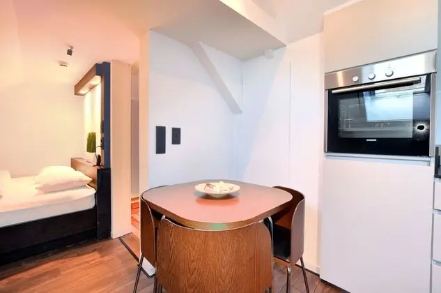 Studio in Former Coach House - Yerinde Yemek