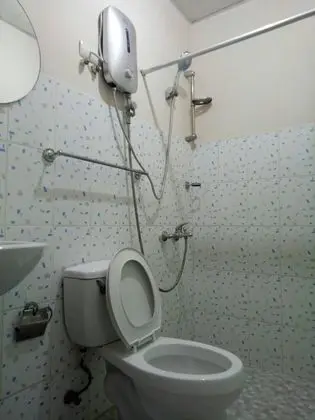Studio Guestrooms in San Marino Residences - Banyo Tipleri