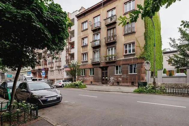 Studio Krowoderska Kraków by Renters