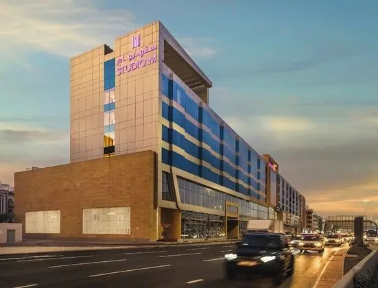 Studio M Arabian Plaza Hotel & Hotel Apartments