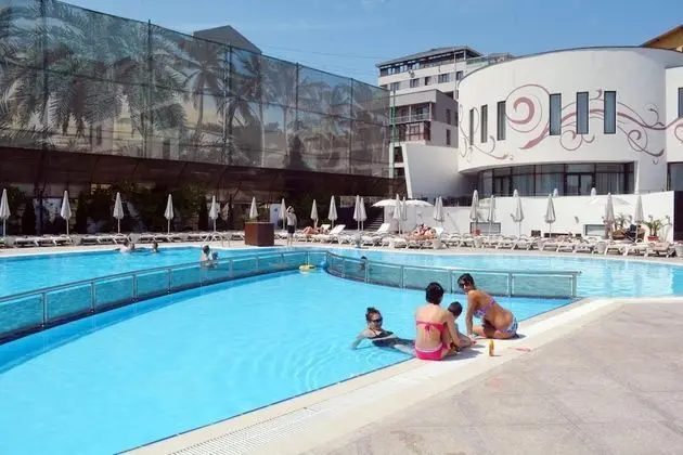 Studio Militari Residence M2 - Havuz