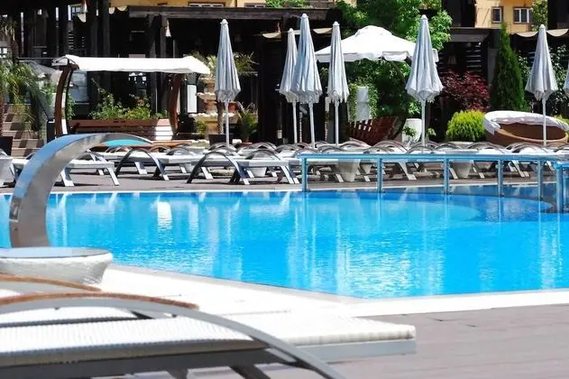 Studio Militari Residence M6 - Havuz