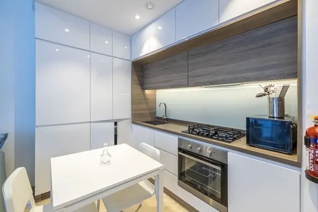 Studio One Dubai Marina - Mutfak