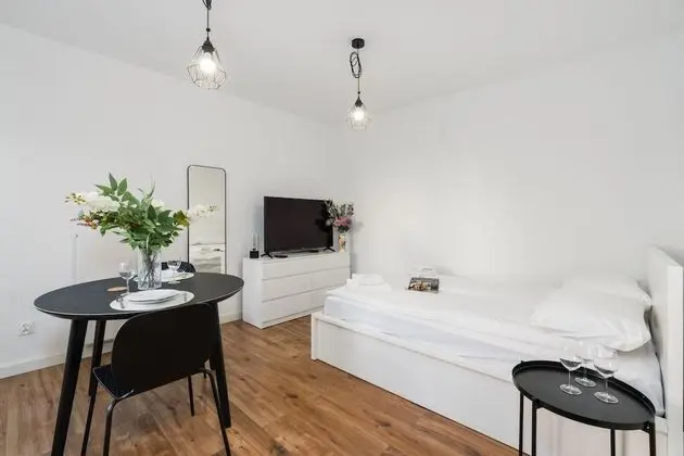 Studio Poznań Old Town Rybaki by Renters