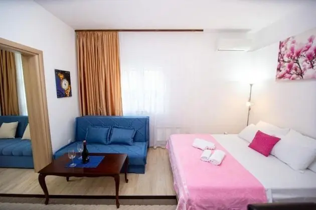 Studio With Shared Pool in Pr anj Montenegro - Öne Çıkan Resim