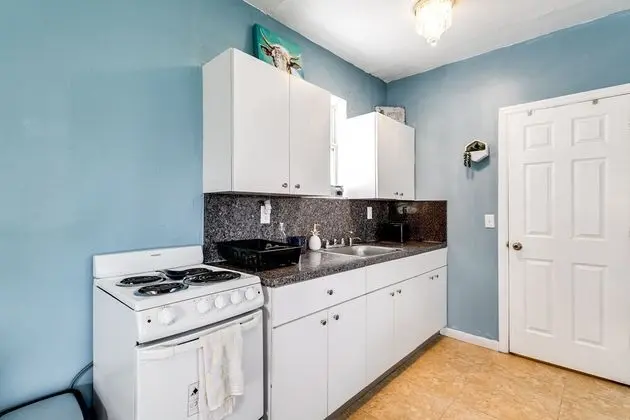 Studio Townhouse 2 blocks from Beach - Mutfak