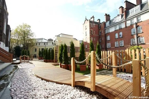 Studios 2 Let Serviced Apartments