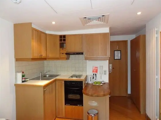 Studios 2 Let Serviced Apartments