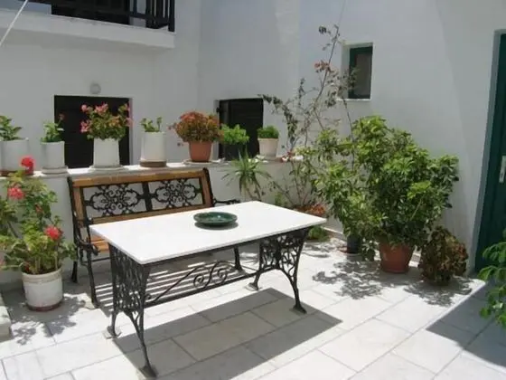 Studios Simos - Dış Mekan
