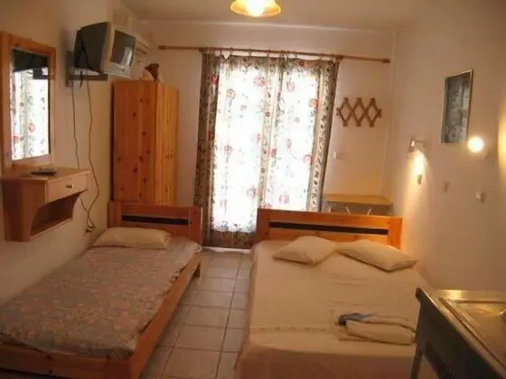 Studios Simos - Oda