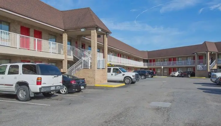 Studios and Suites 4 Less Battlefield Blvd