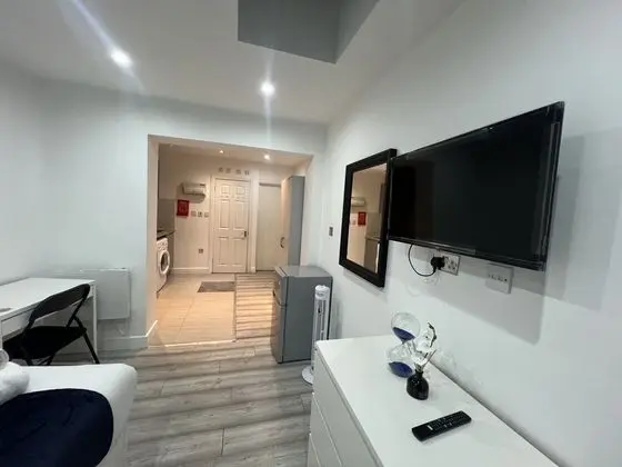 Stunning 1-bed Apartment in Harrow With Parking - İç Mekan