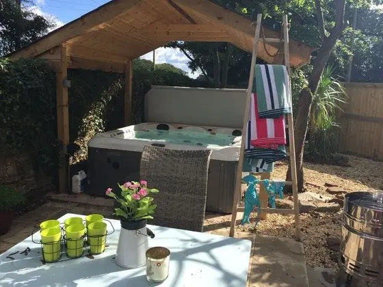 Stunning 1-bed Cottage With Hot Tub in Ross-on-wye