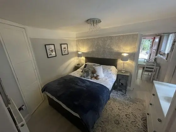 Stunning 1-bed Cottage With Hot Tub in Ross-on-wye - Oda
