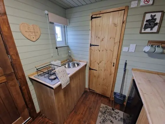 Stunning 1-bed Shepherd hut in Holyhead - Mutfak