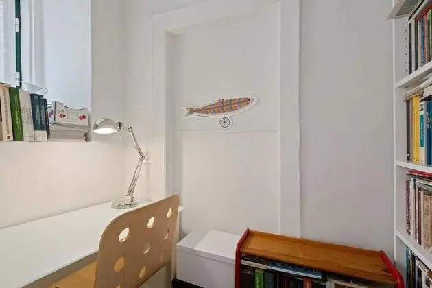Stunning 1 Bedroom Apartment Near Alfama - 1