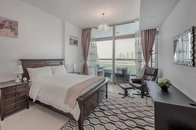 Stunning 1 Bedroom Sea View on the Palm - Oda