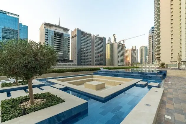 Stunning 1BR Apt in Business Bay