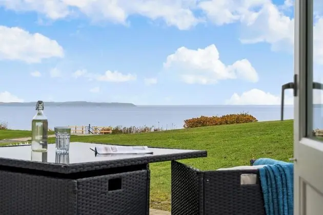 Stunning 2-bed Apartment at the Beach, 12C - Öne Çıkan Resim