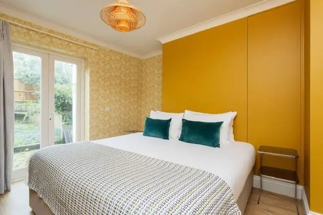 Stunning 2 Bed Apt W Garden in Clapham