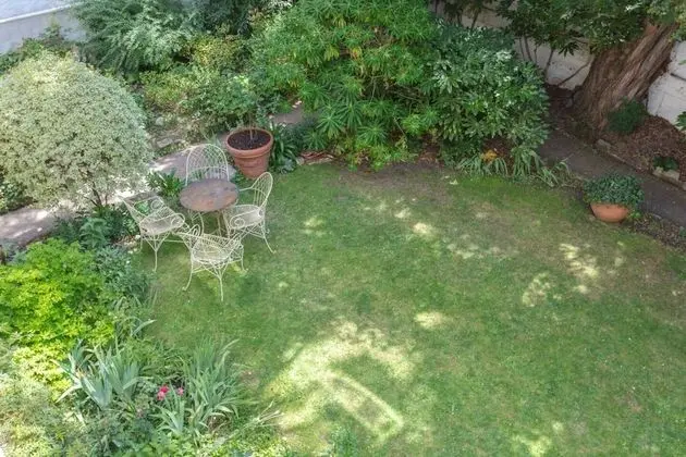 Stunning 2 Bedroom Apartment in the Heart of Chelsea - Dış Mekan