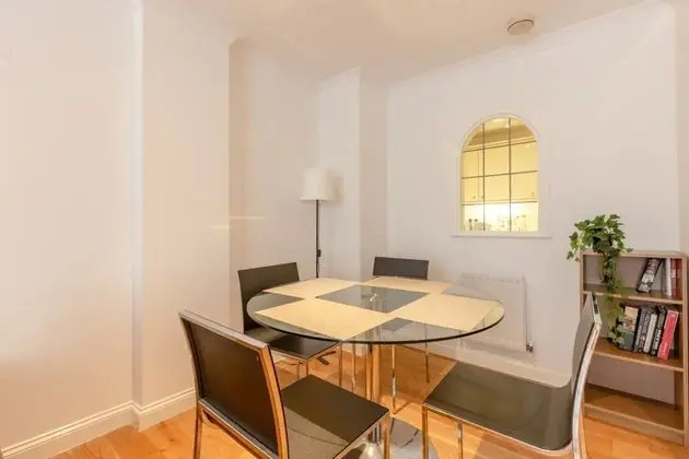 Stunning 2 Bedroom Apartment in the Heart of Westminster - Mutfak