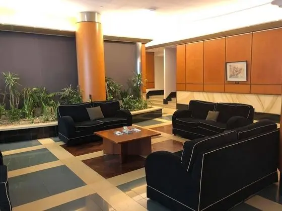 Stunning 2 Bedroom Apartment - Lobi