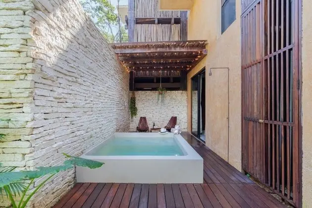 Stunning 2BR Boho Style Private Pool Garden Gated Community 24 7 Security Concierge