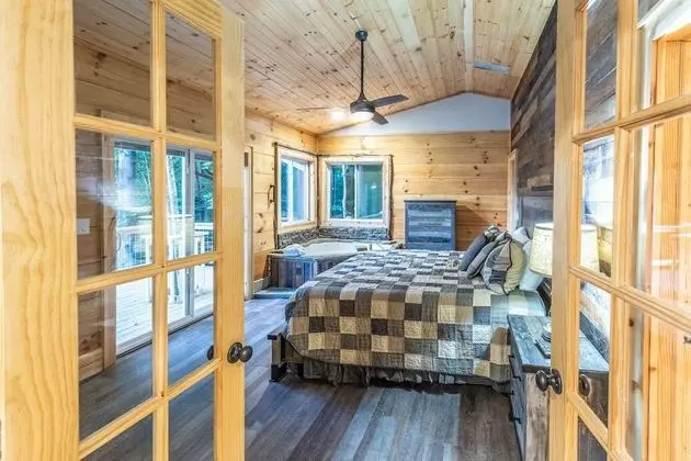 Stunning 2BR Cabin with Mountain Views - Oda