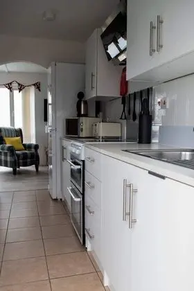 Stunning 3-bed Cottage in Lowestoft - Mutfak