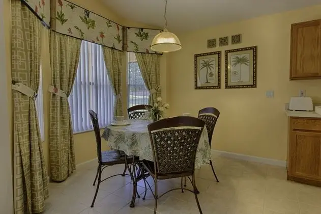 Stunning 3 bed Former Model Home With Private Upgraded Pool - 352 - Mutfak