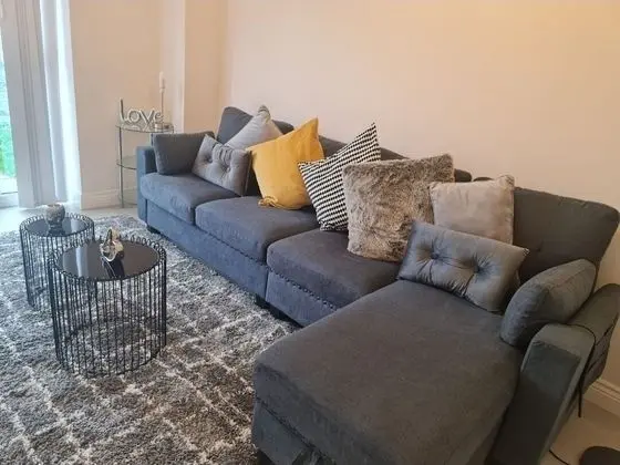 Stunning 3-bed House in Wolverhampton