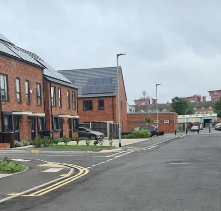 Stunning 3-bed House in Wolverhampton - Dış Mekanlar