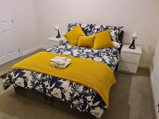 Stunning 3-bed House in Wolverhampton - Oda
