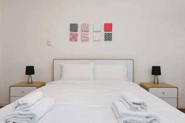 Stunning 3 Bedroom House With Garden, Close to CBD - Oda