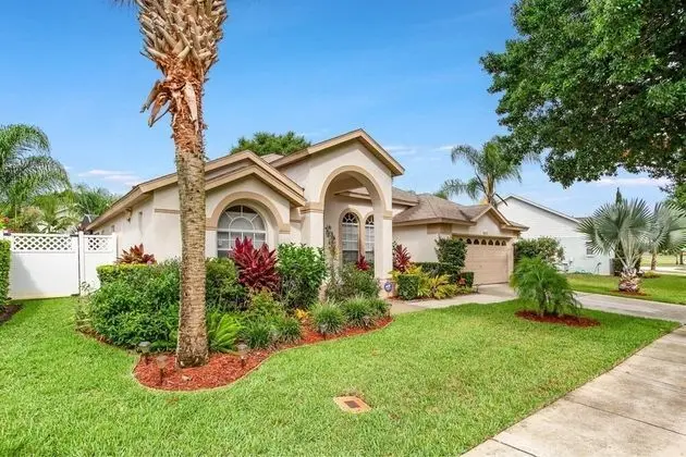 Stunning 4 Bed, 3 Bath Villa With Southwest Facing Pool and spa - 503
