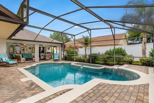 Stunning 4 Bed, 3 Bath Villa With Southwest Facing Pool and spa - 503 - Havuz