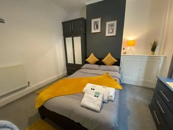 Stunning 4-bed House in Derby - Oda