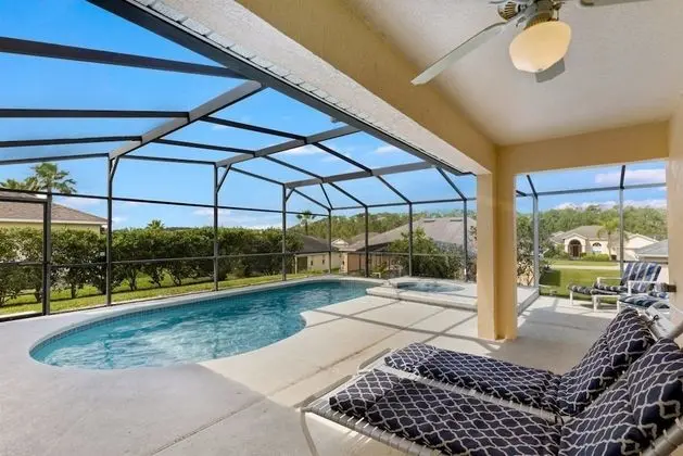 Stunning 4 bed Villa With South Facing Pool and spa With no Immediate Rear Neighbours - 376